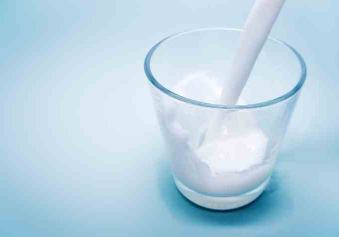 Как правильно пить молоко?